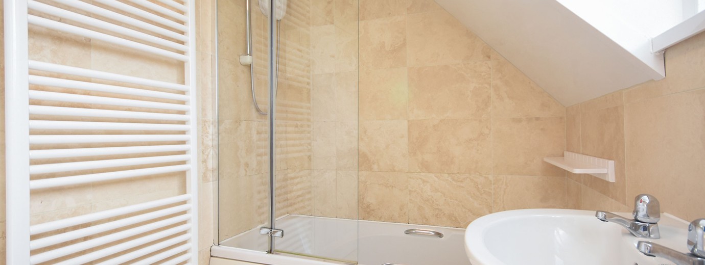 Dunford Cottage bathroom