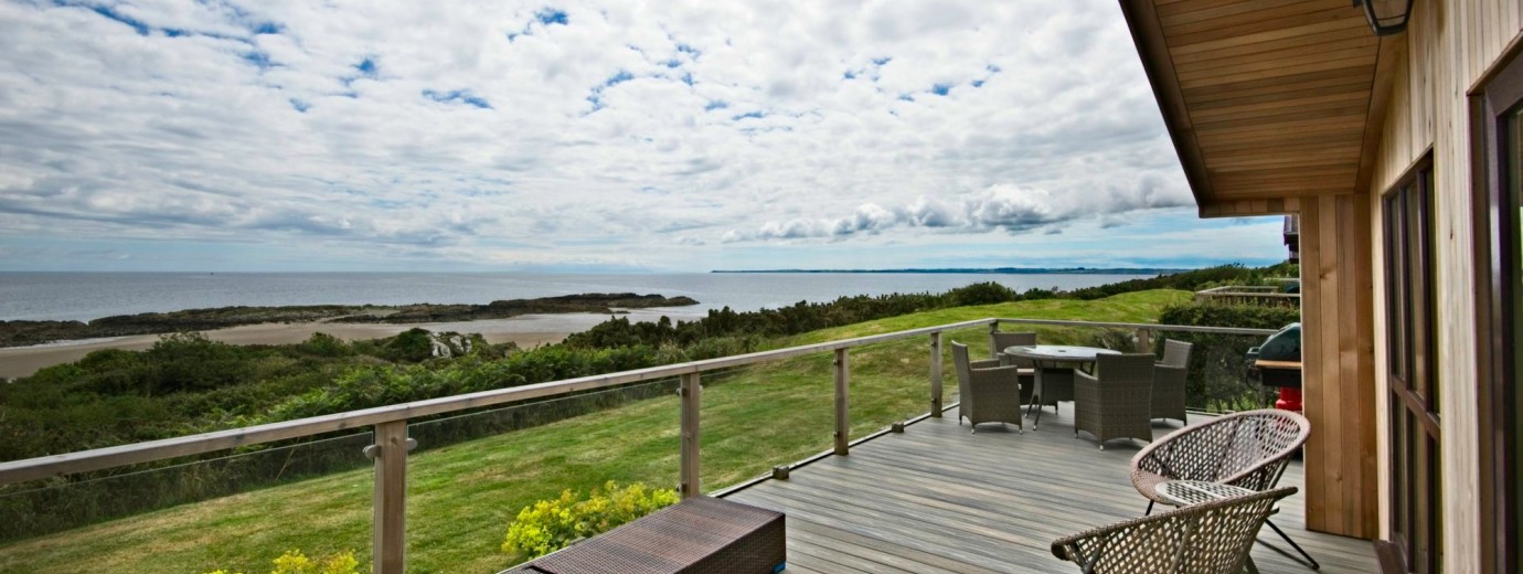 The Buoys lodge exterior
