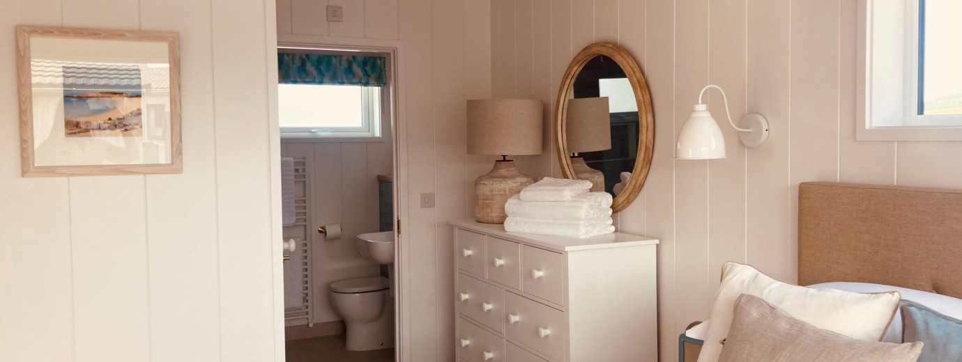 The Moorings bedroom