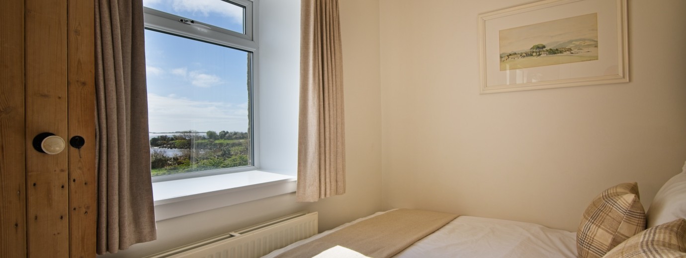 Meadow Cottage king size master bedroom